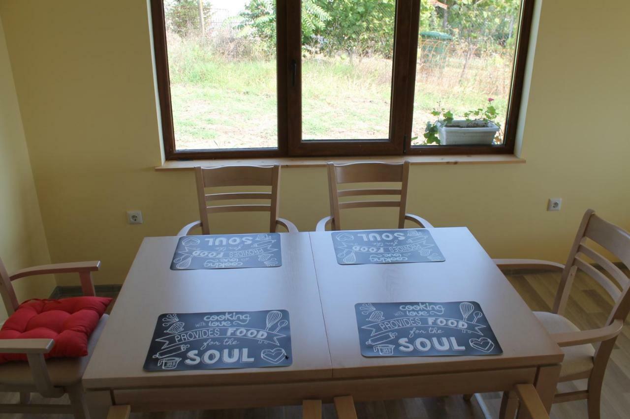 Malavi Guest House Krasen! Comfort&Clean! Kültér fotó