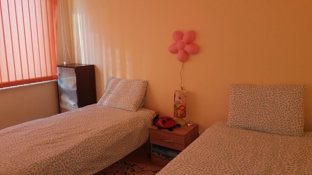 Malavi Guest House Krasen! Comfort&Clean! Kültér fotó